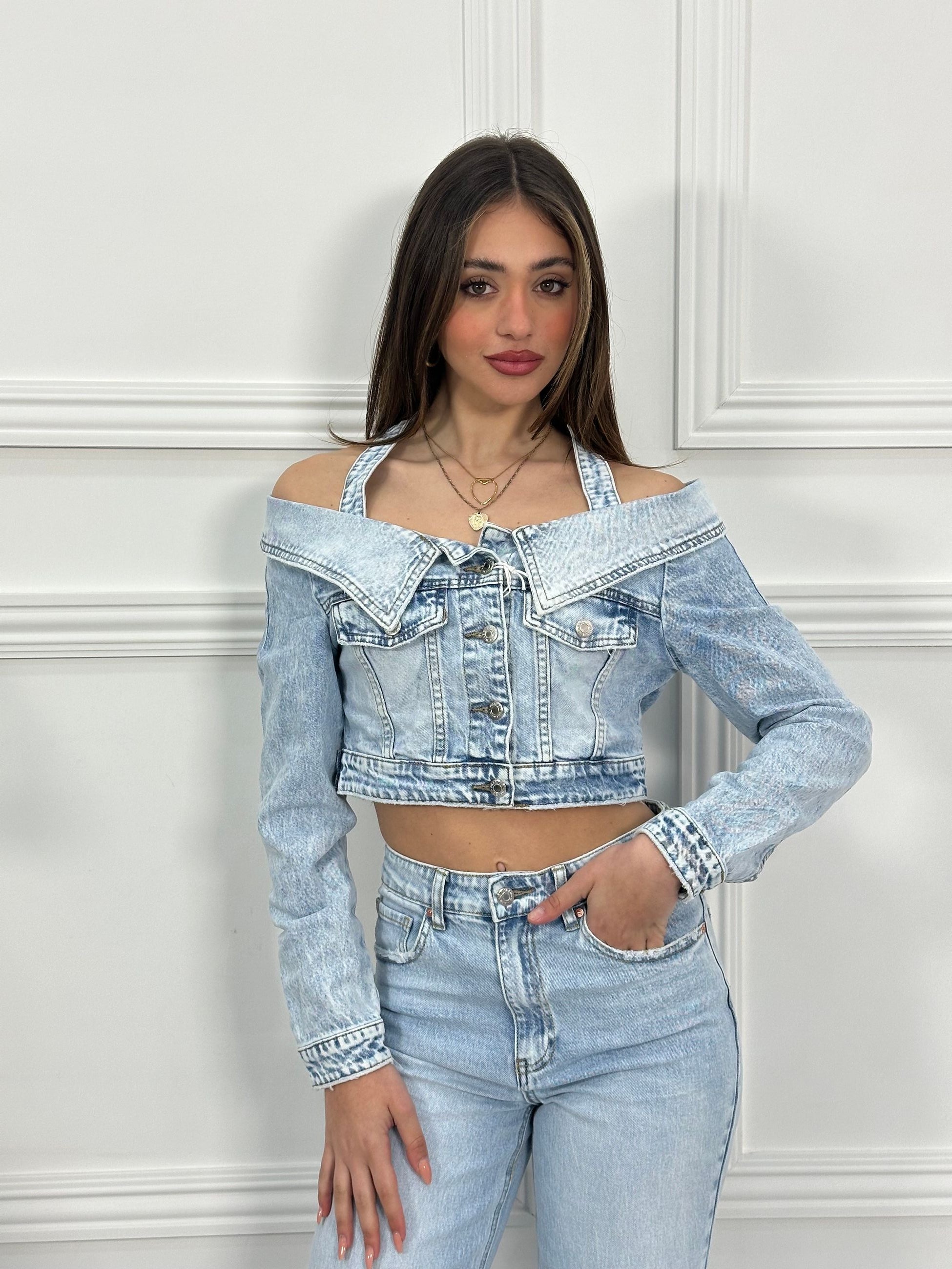 Giubbino jeans scollo a barca H2581