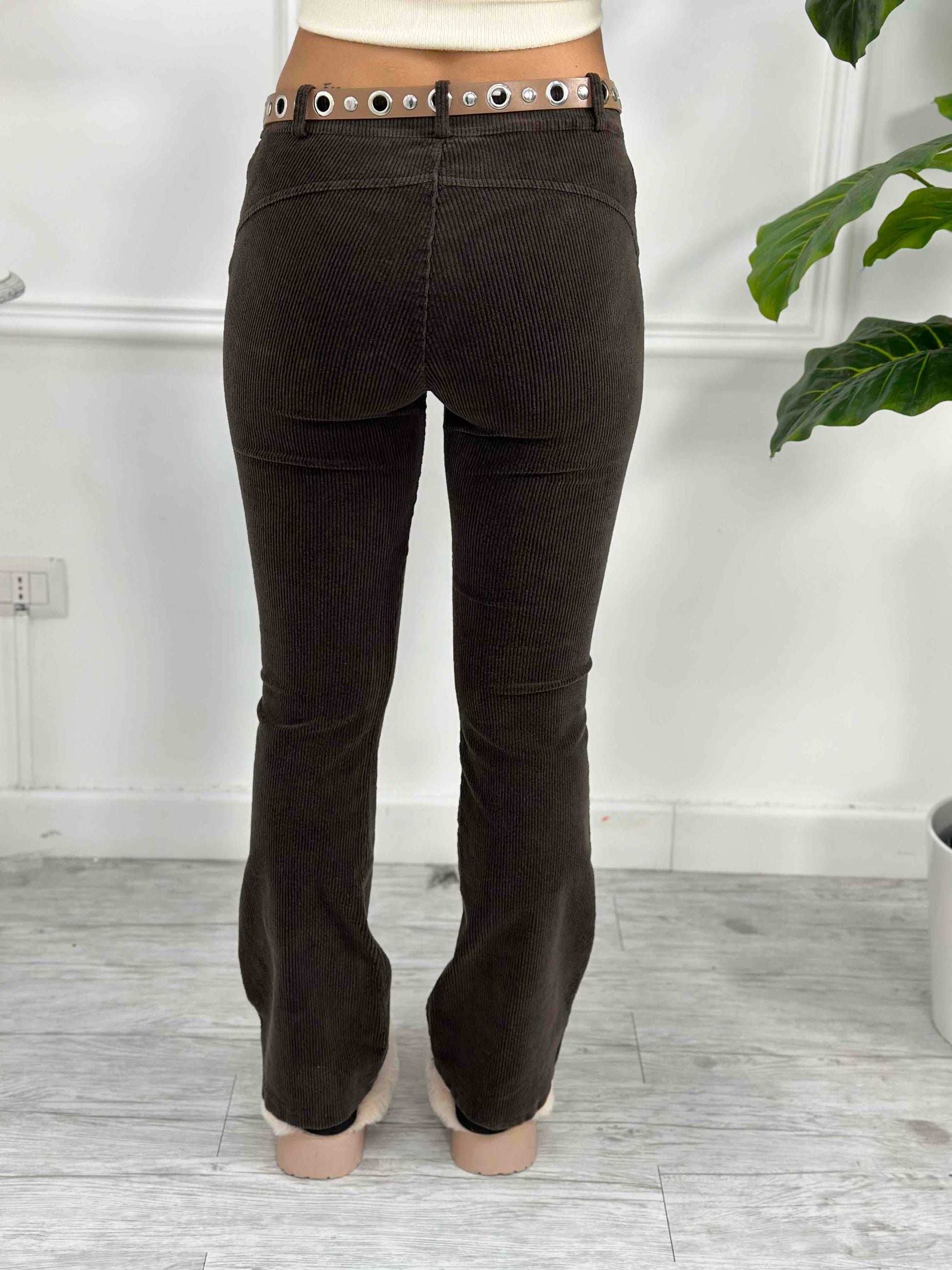 Pantalone a zampa in velluto GIA5010