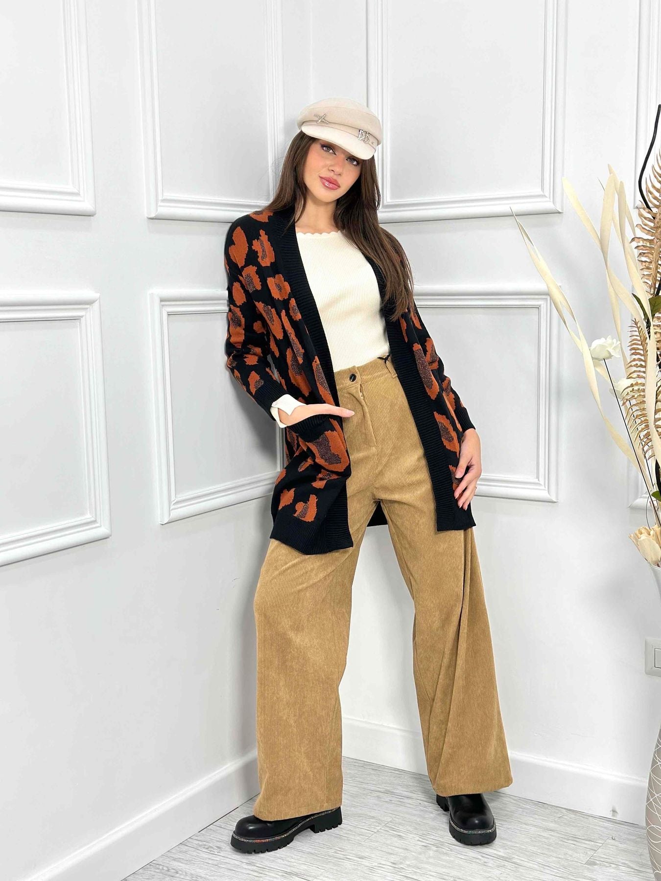 Pantalone a palazzo con pence in velluto VT10