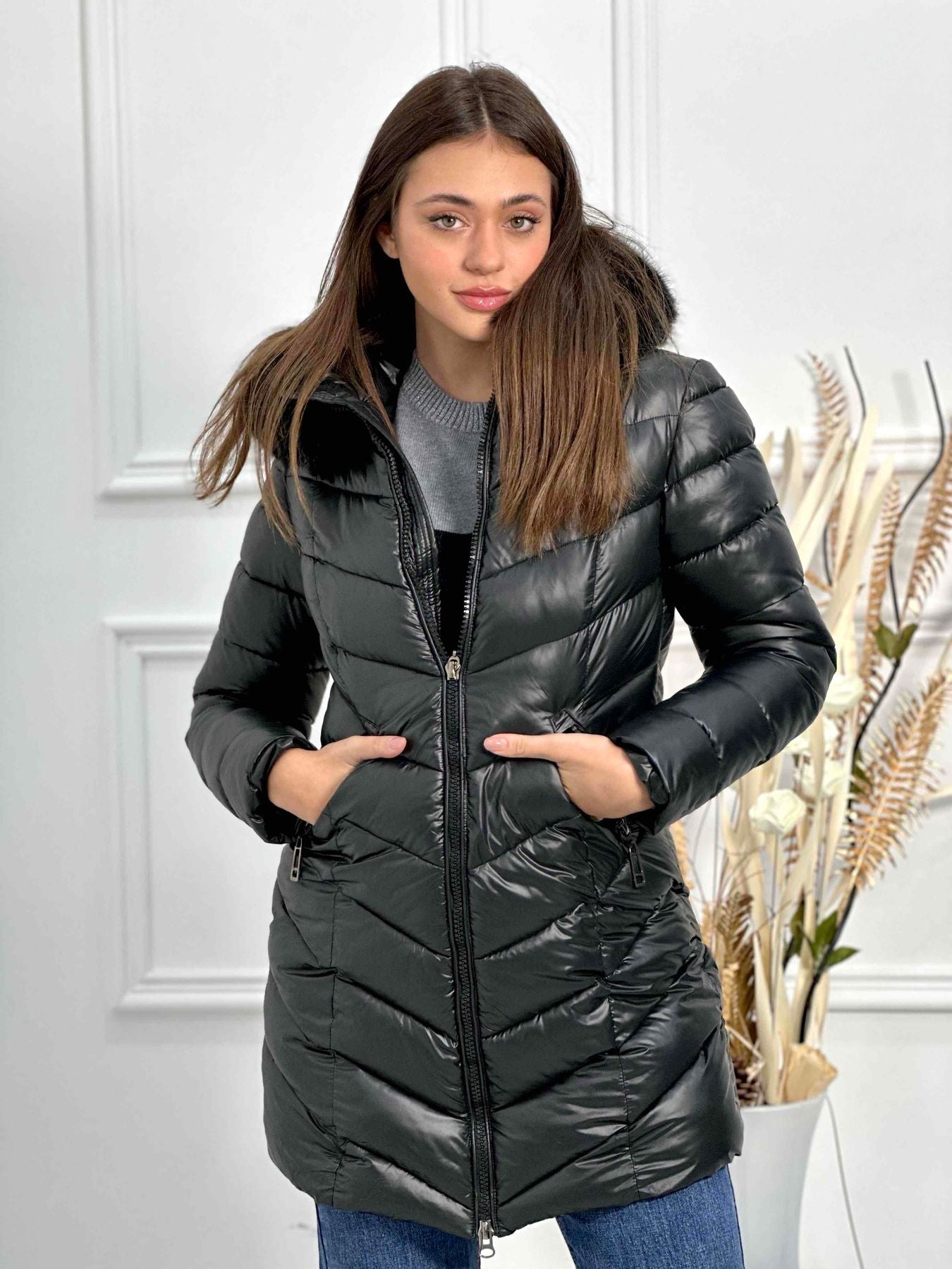 Giubbotto lungo con cappuccio e pelliccia ecofour removibile MB0252