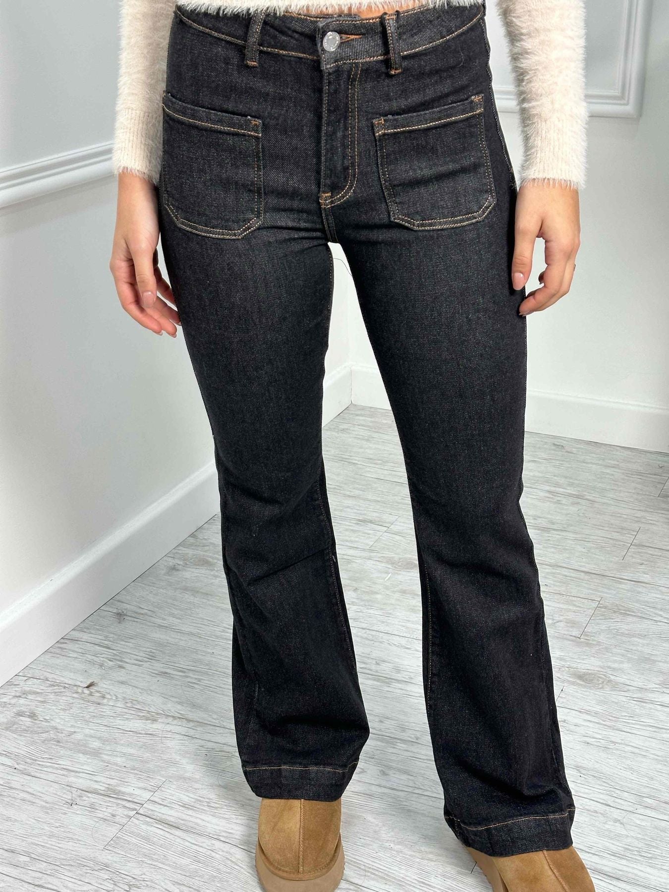 Jeans elastico vita alta a zampa lavaggio zero 8039